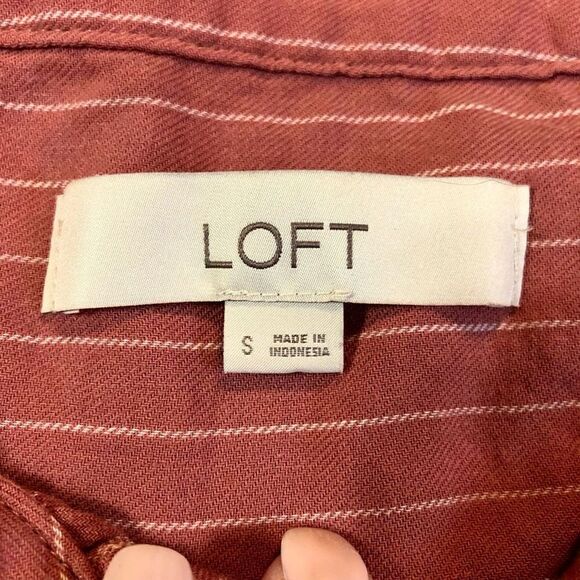 Loft Women’s Button Down Long Sleeve Blouse Pink White Size Small - Picture 8 of 10